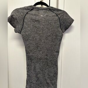 Lululemon swiftly tech